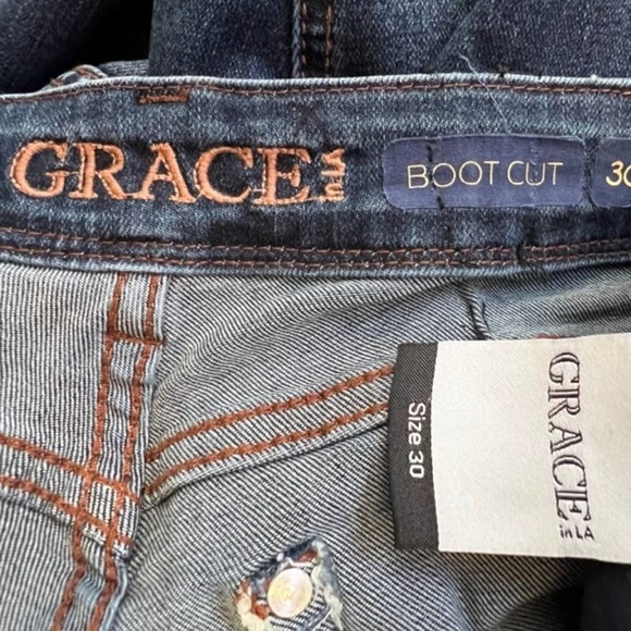 GRACE IN LA EMBROIDERED EASY FIT BOOT CUT JEANS FRAYED HEM SIZE 30 X 33 - Picture 9 of 10